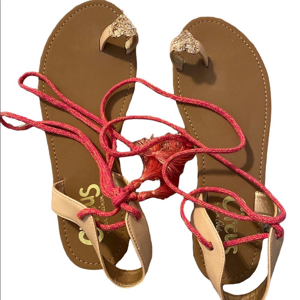 Circus by Sam Edelman Open toe sandal gold heart